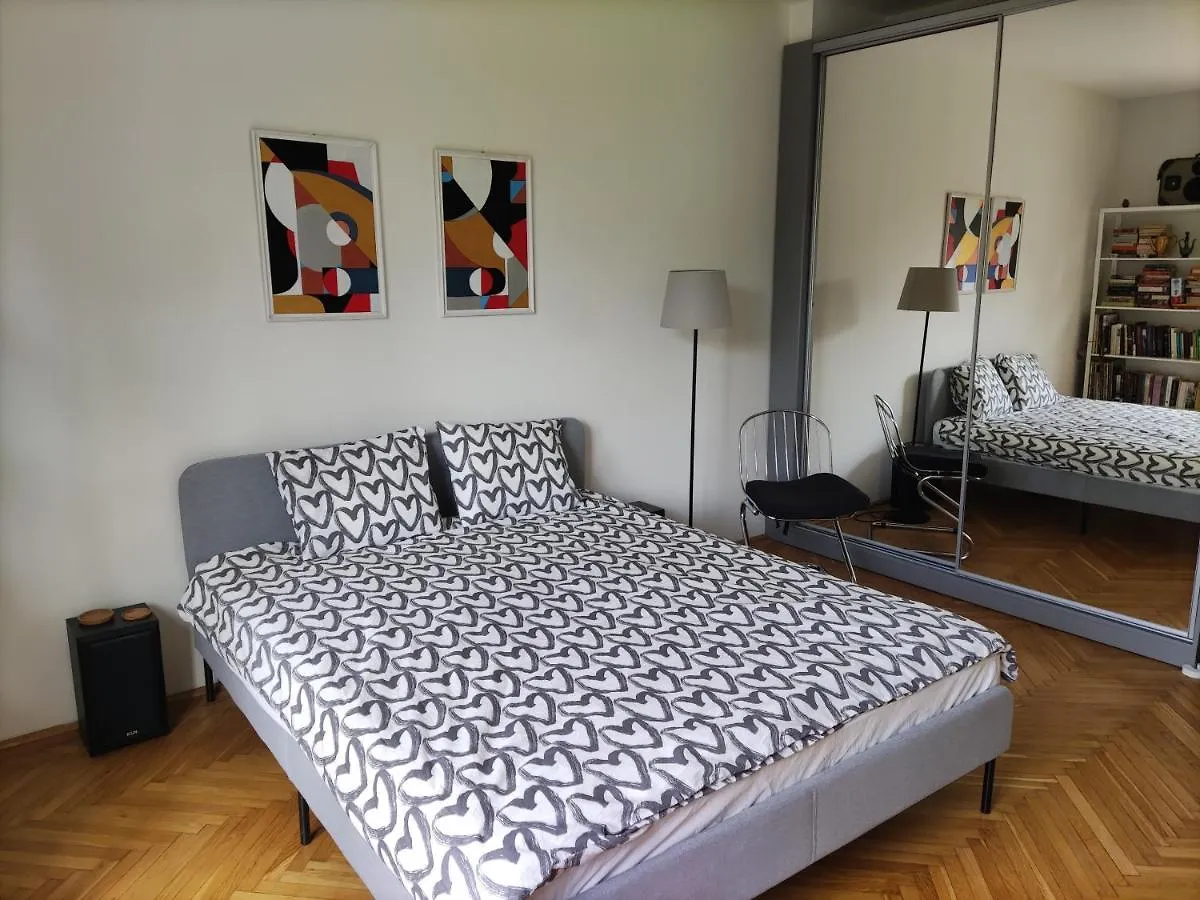 Park View, Close To River, Ac, Bauhaus Vibe, 2 Balconies location